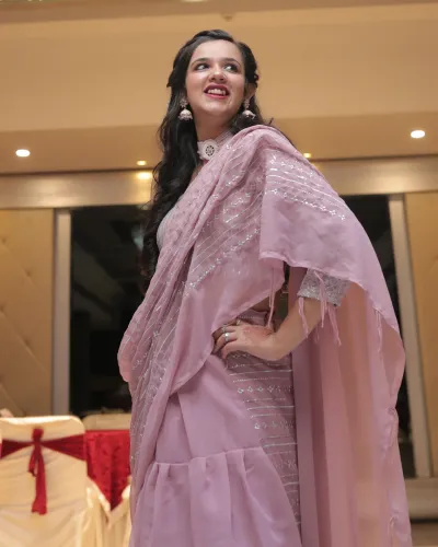Tanvi Sood - Dancer - Stars N Celebs